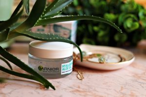 Garnier Hyaluronic aloe gel